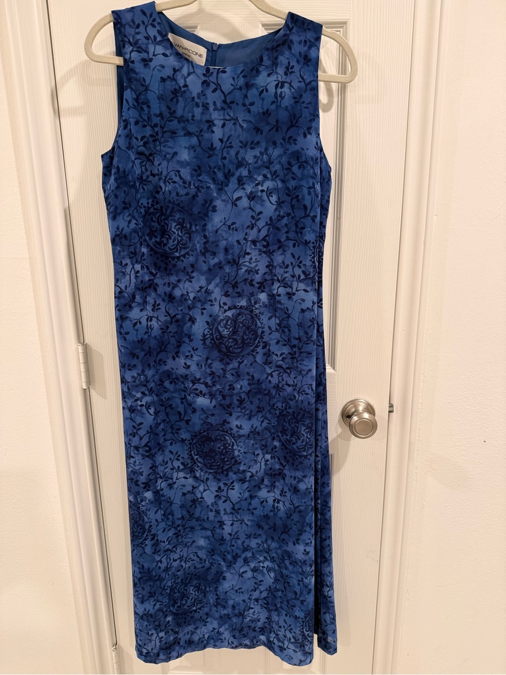 Evan Picone Blue Floral Witchy Maxi Dress